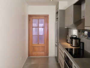 Piso 3 habitaciones en venta en banyoles: cocina reformada